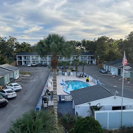 Gulf Coast Inn Gulf Breeze Εξωτερικό φωτογραφία