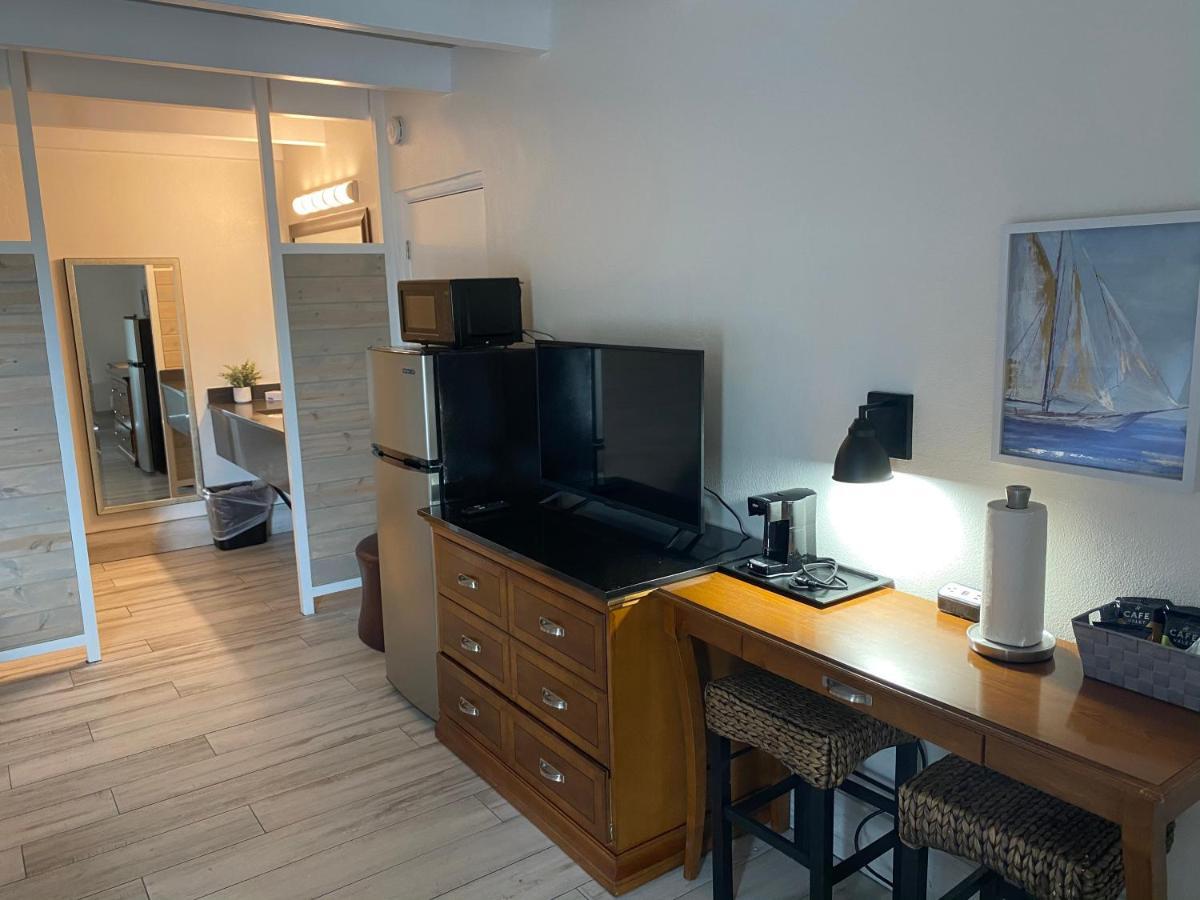 Gulf Coast Inn Gulf Breeze Εξωτερικό φωτογραφία